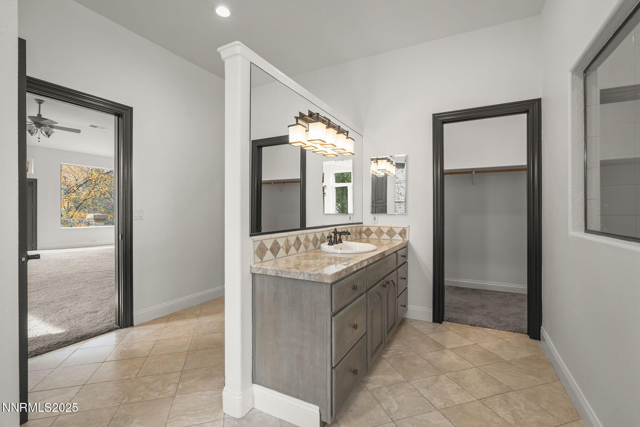 2415 Marina Circle Reno, NV 89519 - Photo 29 of 68 94-web-or-mls-_DSC4540