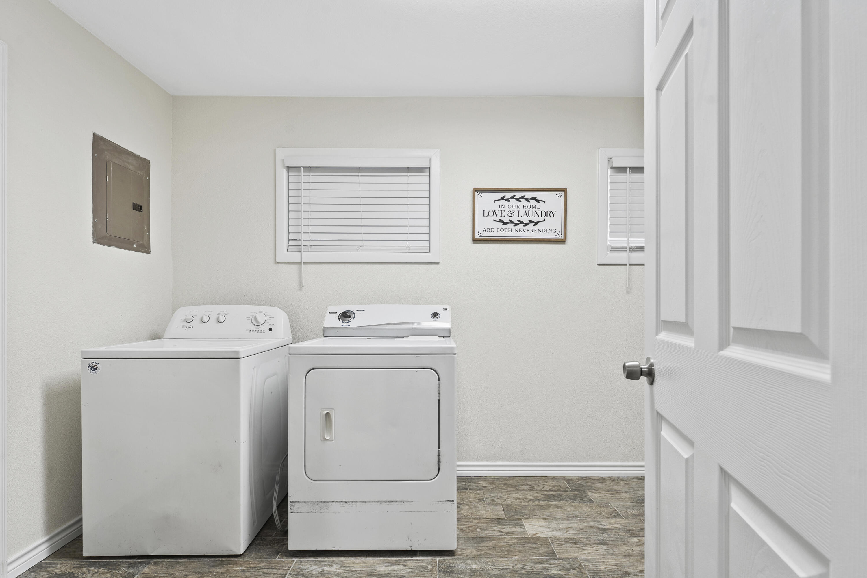 4211 49th Street Lubbock, TX 79413 - Photo 12 of 24 DSC05086