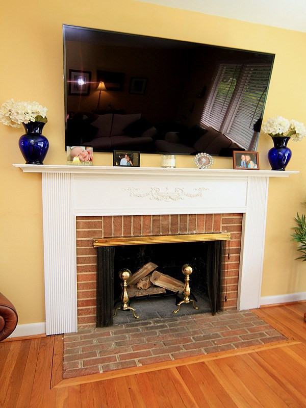 2427 Medway Drive Raleigh, NC 27608 - Photo 6 of 25 Photo 6
