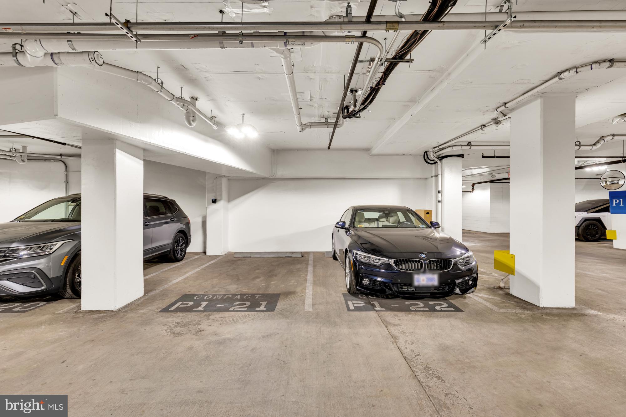 810 O Street Northwest, Unit 901 Washington, DC 20001 - Photo 30 of 38 a car parked in garage