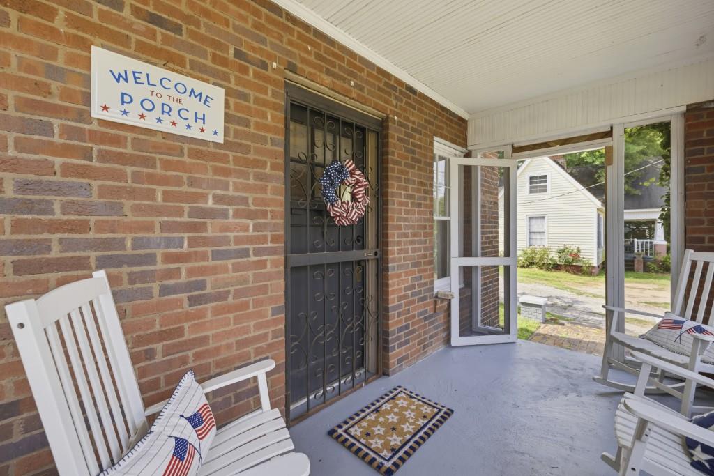 274 South Cherokee Road Social Circle, GA 30025 - Photo 5 of 34