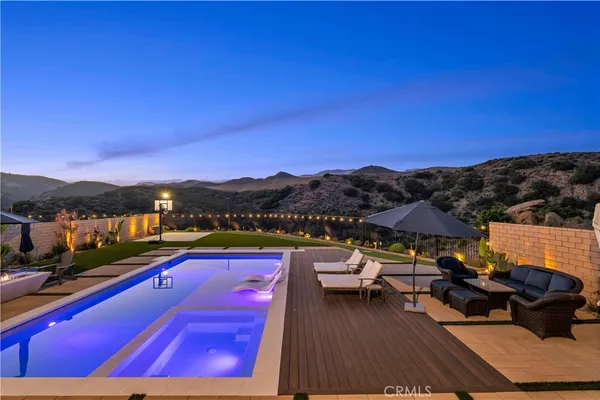 $2,199,950 | 21611 Canyon Cove, Chatsworth, CA 91311