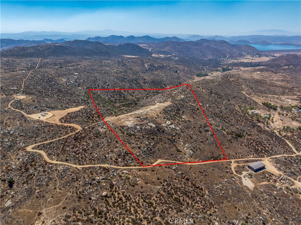 33445 Chameleon Road Hemet, CA 92544 - Photo 10 of 15