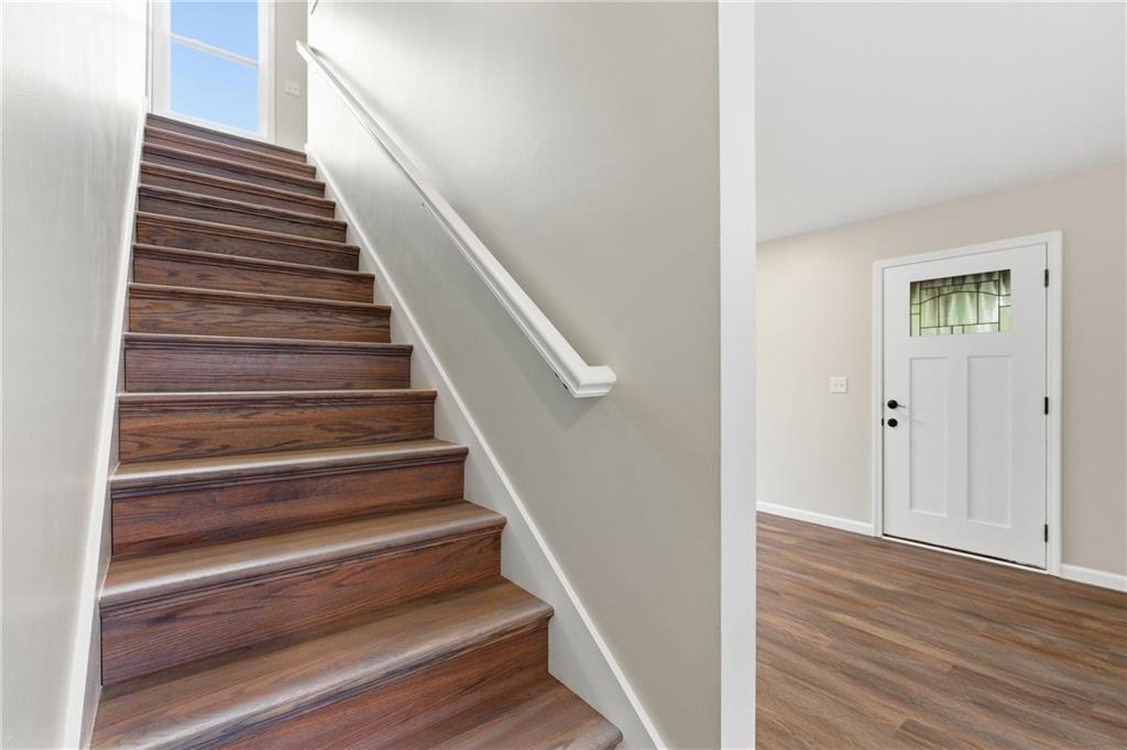 151 Richardson Street Toccoa, GA 30577 - Photo 21 of 48 a view of entryway