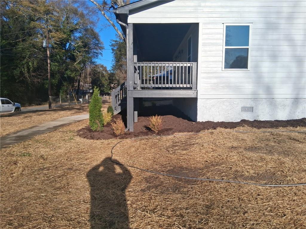 151 Richardson Street Toccoa, GA 30577 - Photo 31 of 48 a view of a balcony with a swing