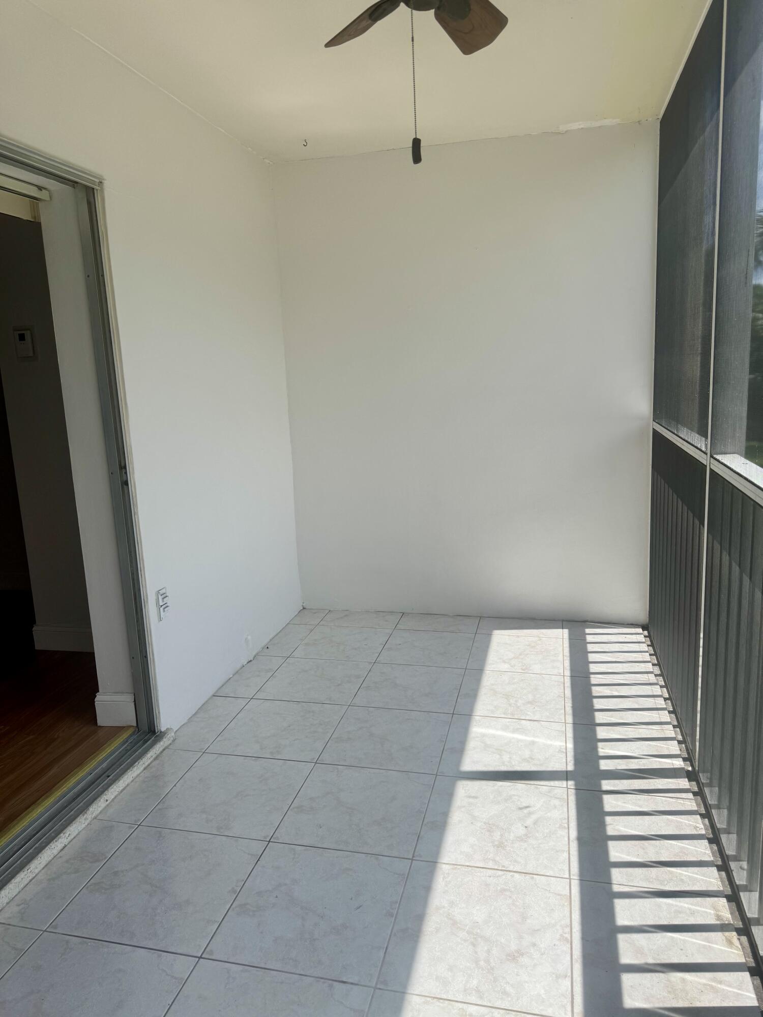 200 East Royal Palm Road, Unit 206 Boca Raton, FL 33432 - Photo 11 of 13 Screened patio