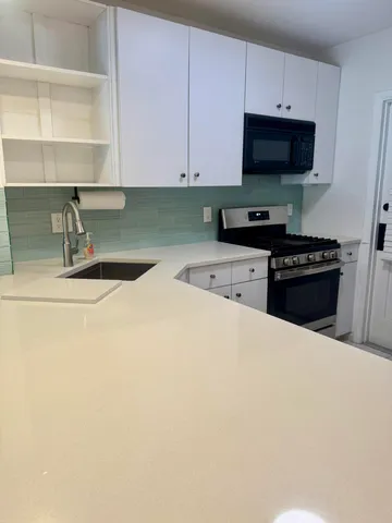 $2,200 | 200 East Royal Palm Road, Unit 206, Boca Raton, FL 33432