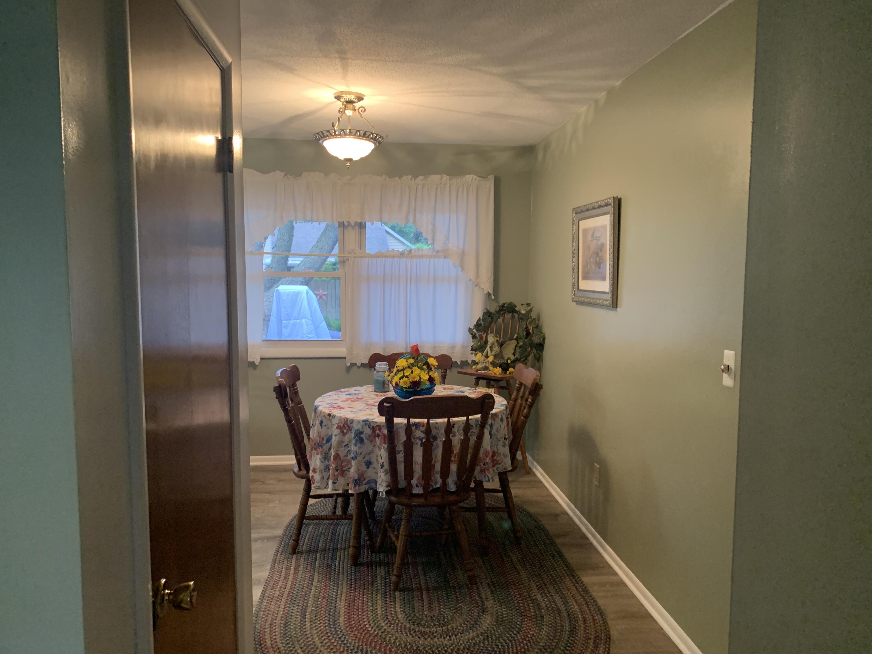 4235 Monica Road Stevensville, MI 49127 - Photo 4 of 26 DINING ROOM