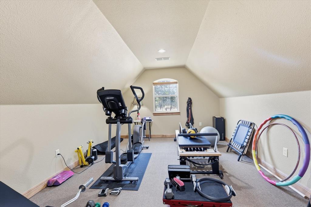 9229 Hub Clark Road Pilot Point, TX 76258 - Photo 24 of 35 Gallery Image 24
