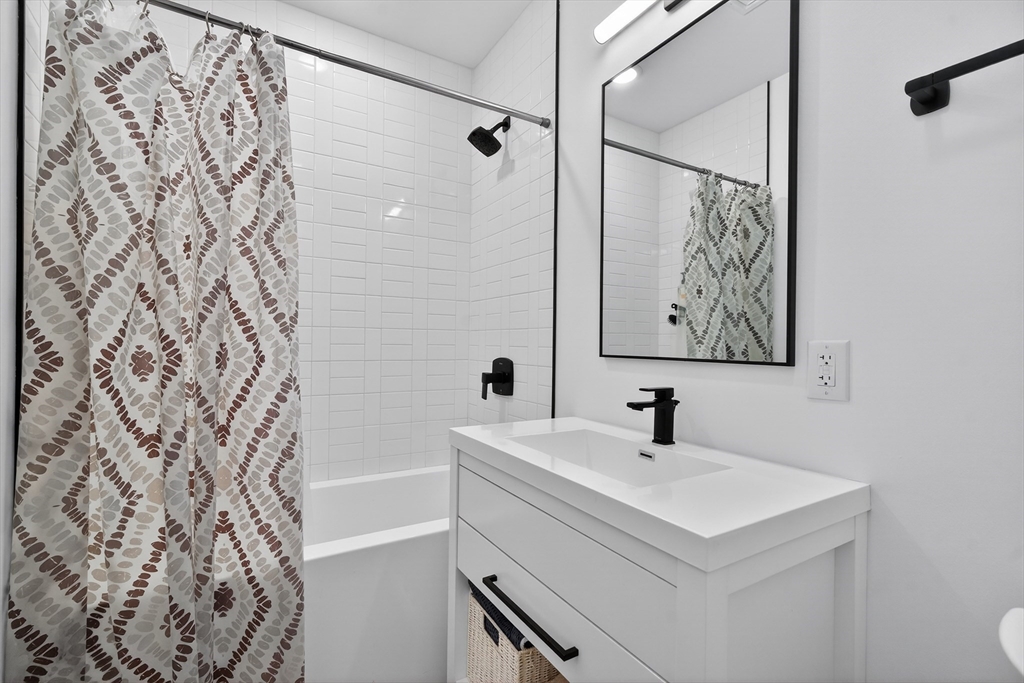 208 Spencer Avenue, Unit 4 Chelsea, MA 02150 - Photo 12 of 24