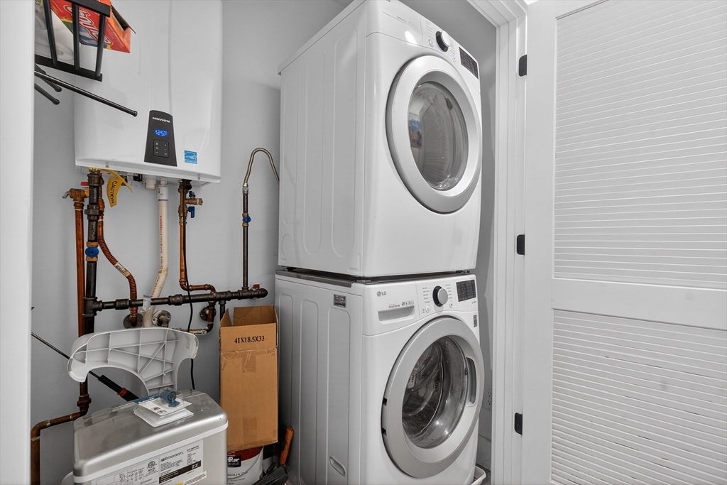 208 Spencer Avenue, Unit 4 Chelsea, MA 02150 - Photo 16 of 24