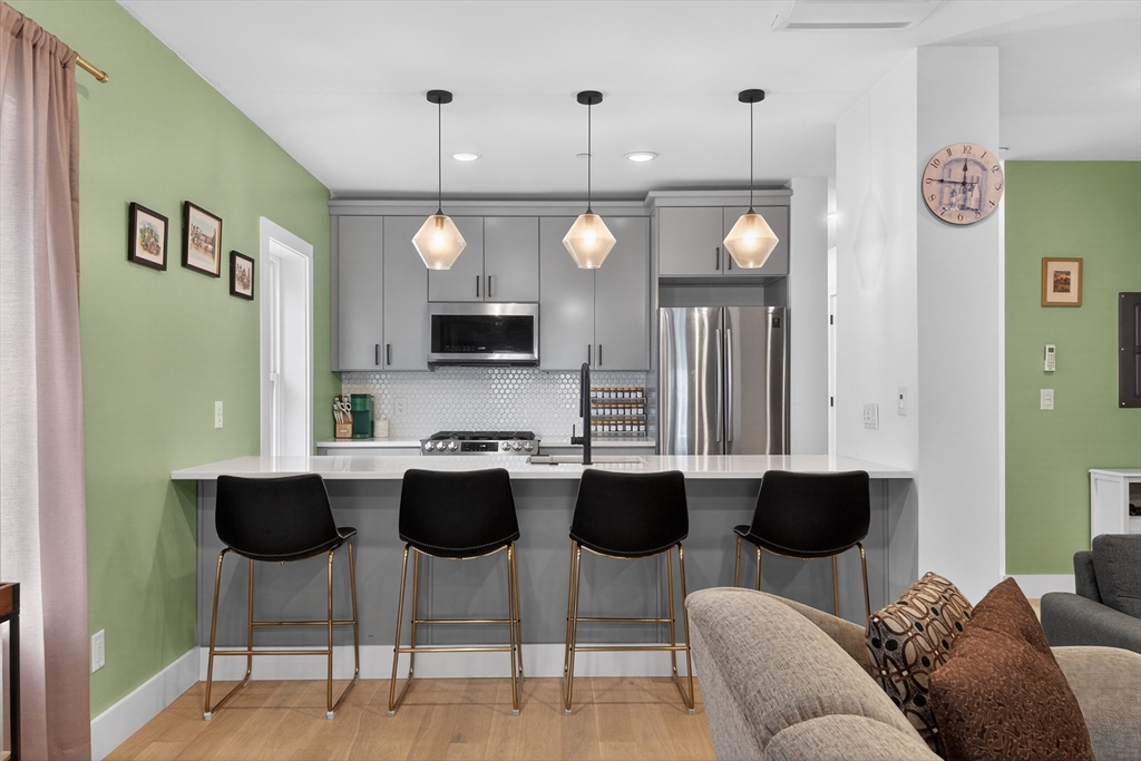 208 Spencer Avenue, Unit 4 Chelsea, MA 02150 - Photo 6 of 24