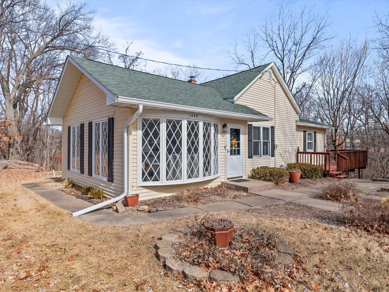 1440 45th Street Moline, IL 61265 - Photo 4 of 44