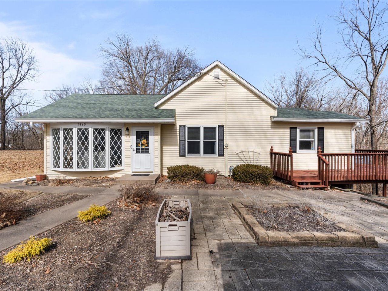 1440 45th Street Moline, IL 61265 - Photo 5 of 44