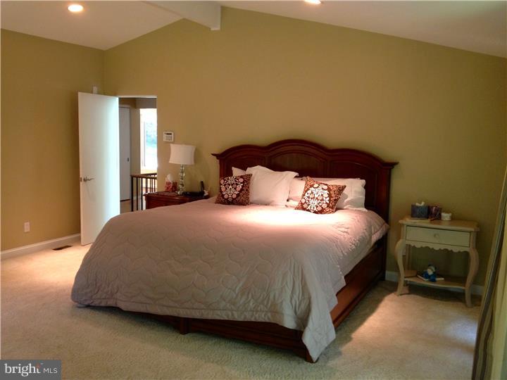 1334 Valley Road Villanova, PA 19085 - Photo 10 of 24