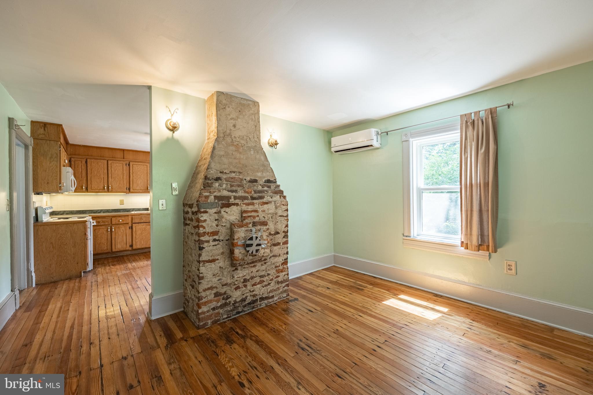 24060 New Mountain Road Aldie, VA 20105 - Photo 21 of 57 Family room