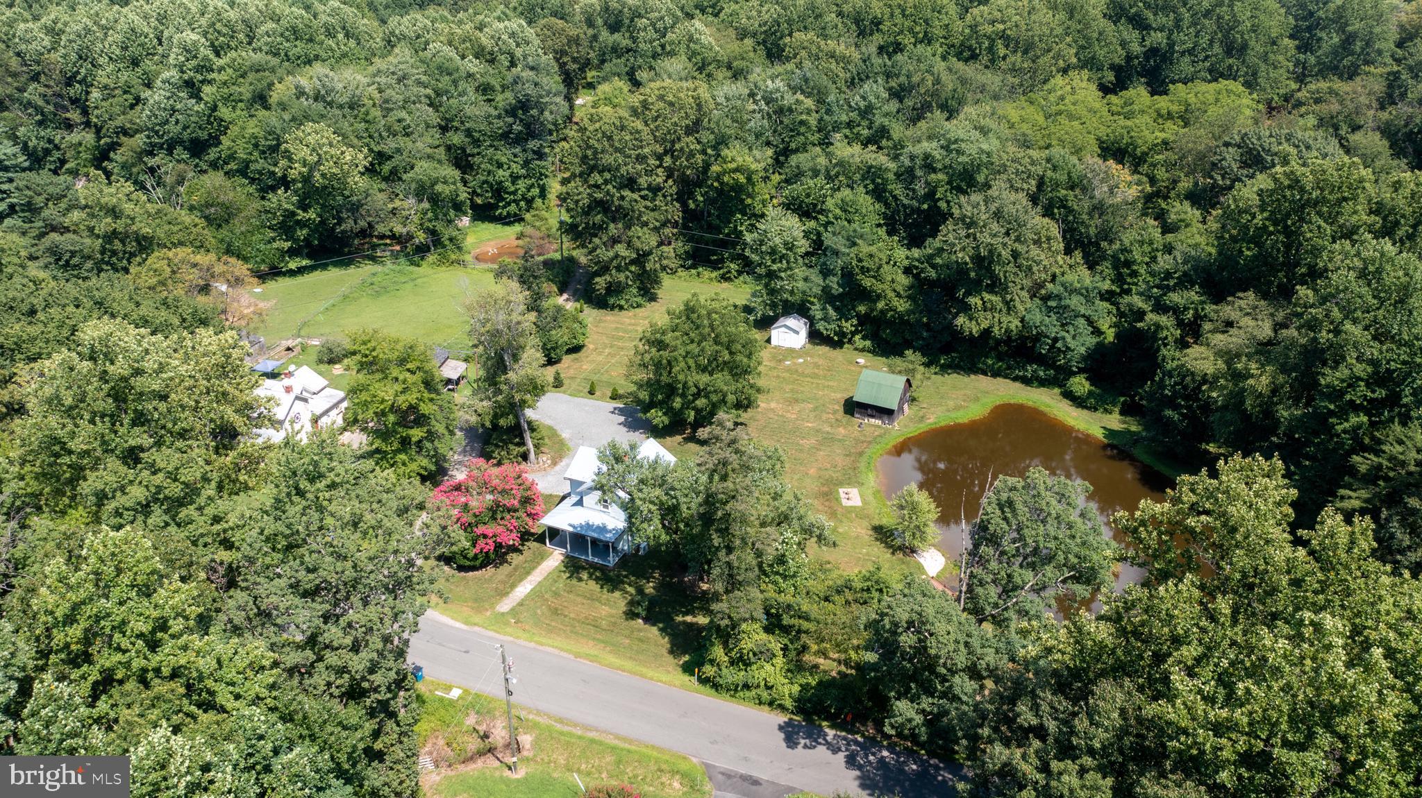 24060 New Mountain Road Aldie, VA 20105 - Photo 32 of 57 2.4 acres of the great outdoors!