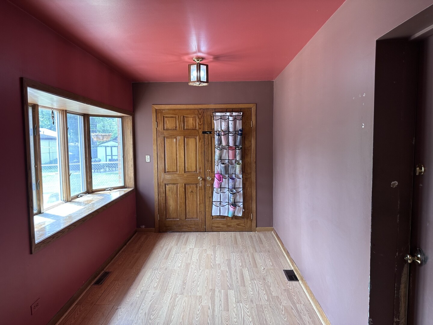 1073 Anderson Terrace Des Plaines, IL 60016 - Photo 6 of 26