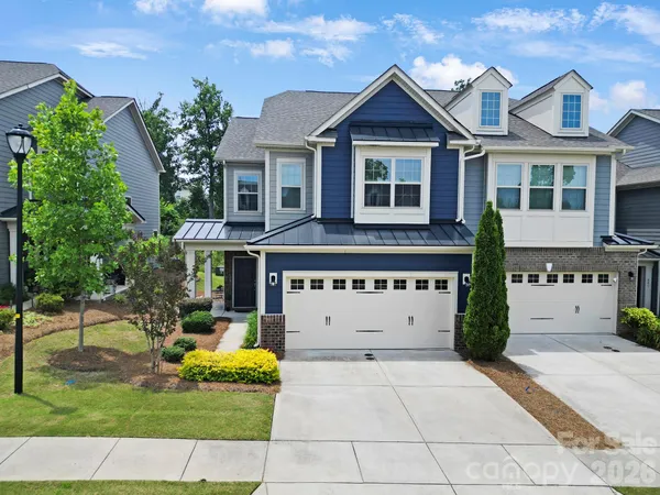 $439,900 | 637 Amber Meadows Way, Tega Cay, SC 29708