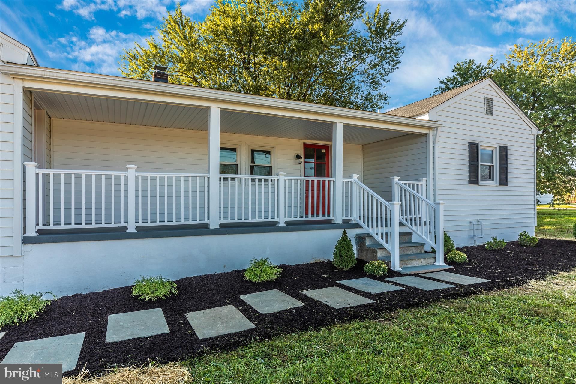 10133 Rocky Ridge Road Rocky Ridge, MD 21778 - Photo 2 of 36 Nicely landscaped and slate walkway.