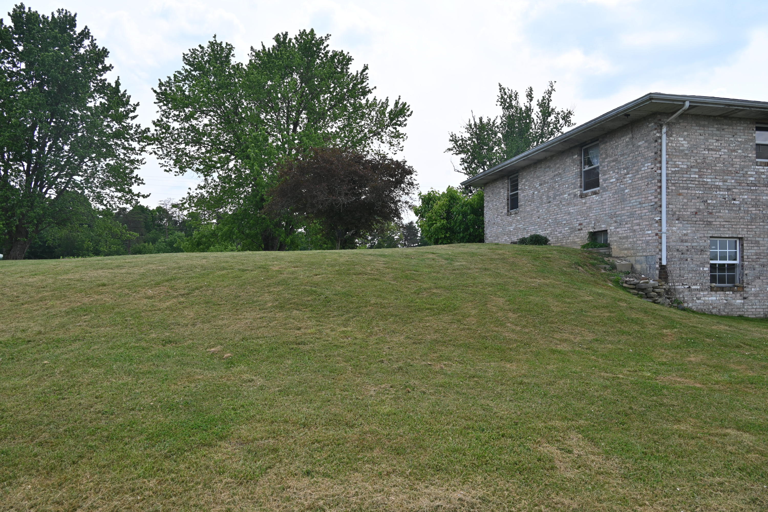 274 Twin Bridge Road Deer Lodge, TN 37726 - Photo 36 of 39 DSC_1157