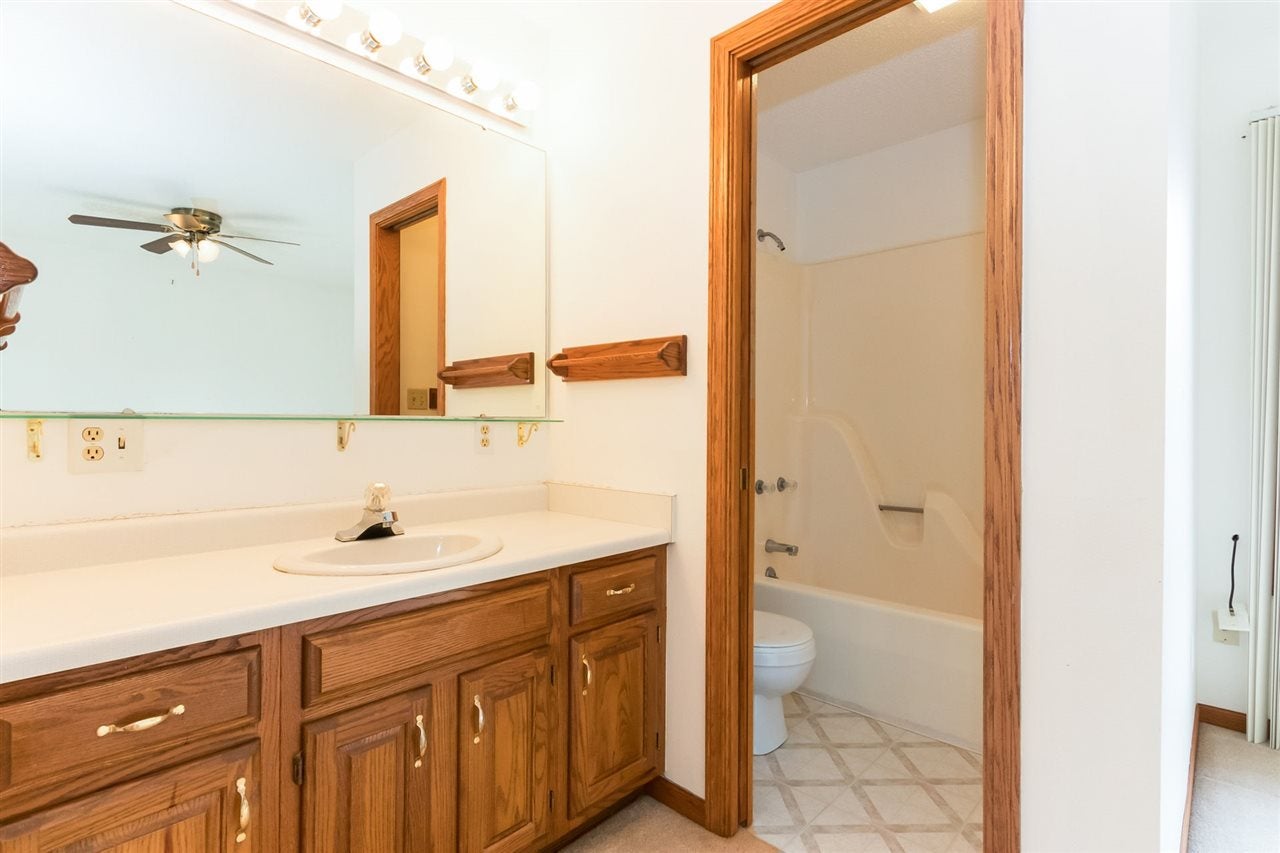 1844 Holiday Road Coralville, IA 52241 - Photo 11 of 27 Gallery Image 11