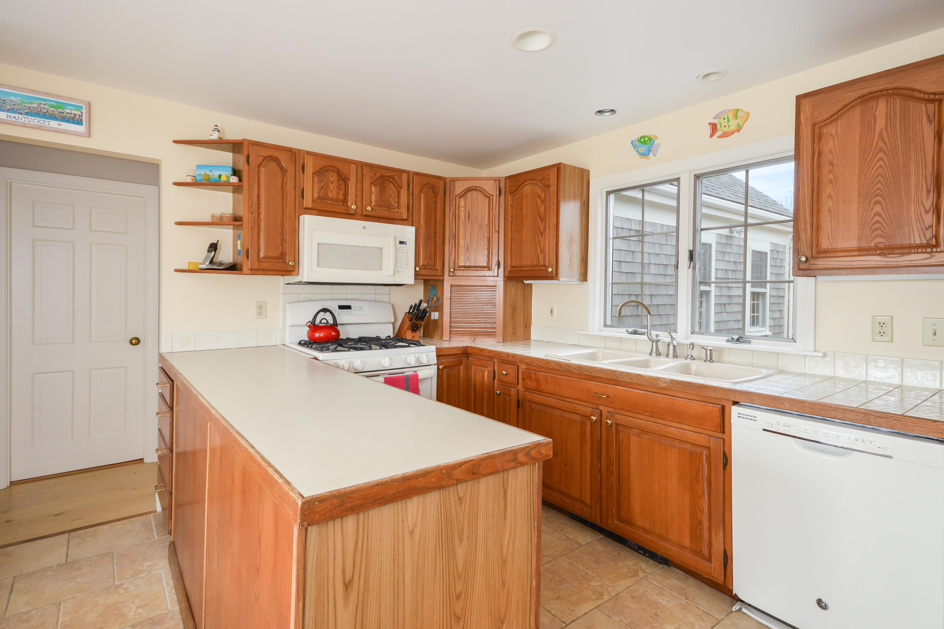 1 Parson Lane Nantucket, MA 02554 - Photo 20 of 31 011-Kitchen-3730787-large