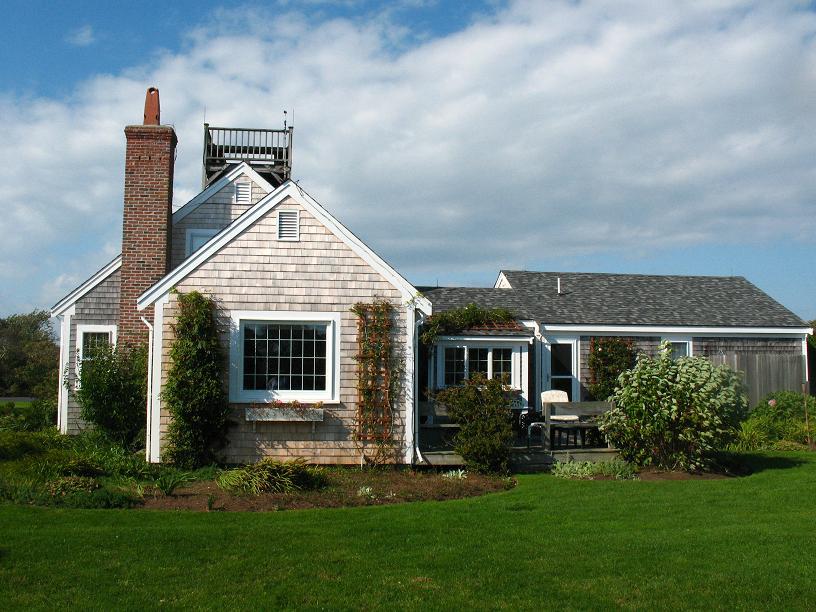 backyrd_exterior_view