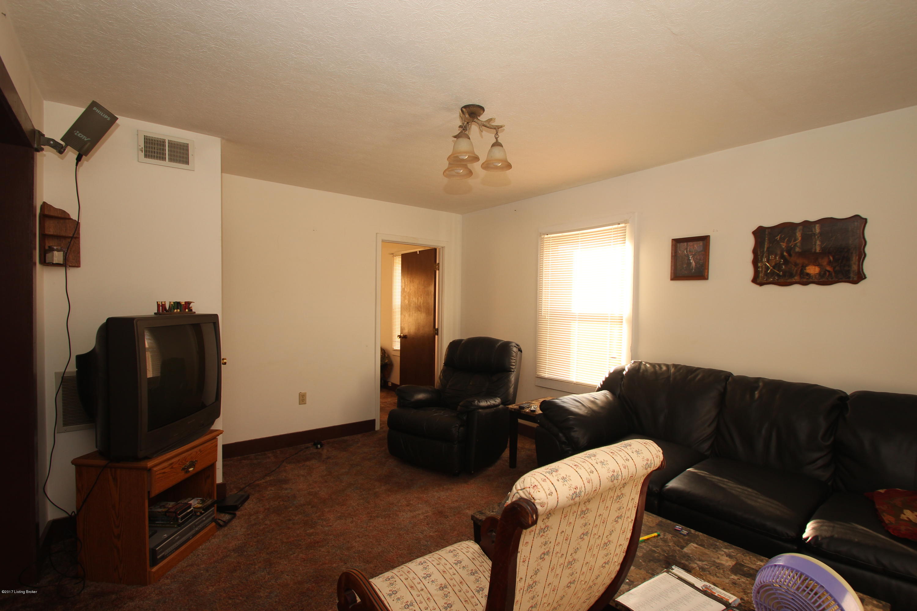 1904 Gest Road Pleasureville, KY 40057 - Photo 6 of 19 012