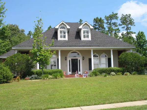 $2,250 | 9127 Magnolia Court, Daphne, AL 36527