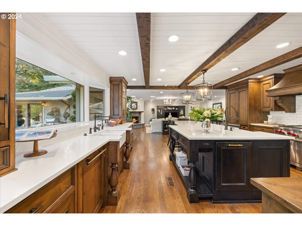 15230 South Brunner Road Oregon City, OR 97045 - Photo 13 of 48 Kitchen