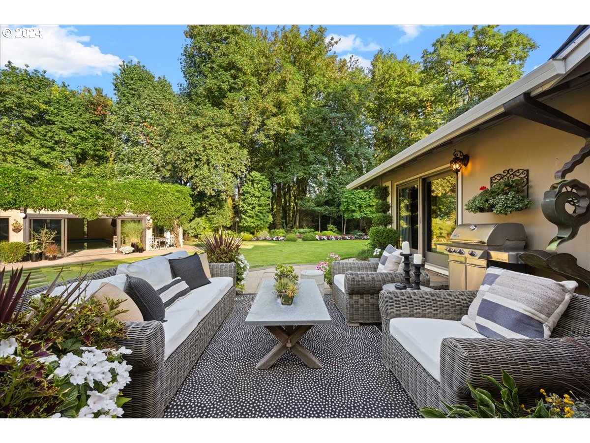 15230 South Brunner Road Oregon City, OR 97045 - Photo 19 of 48 Patio