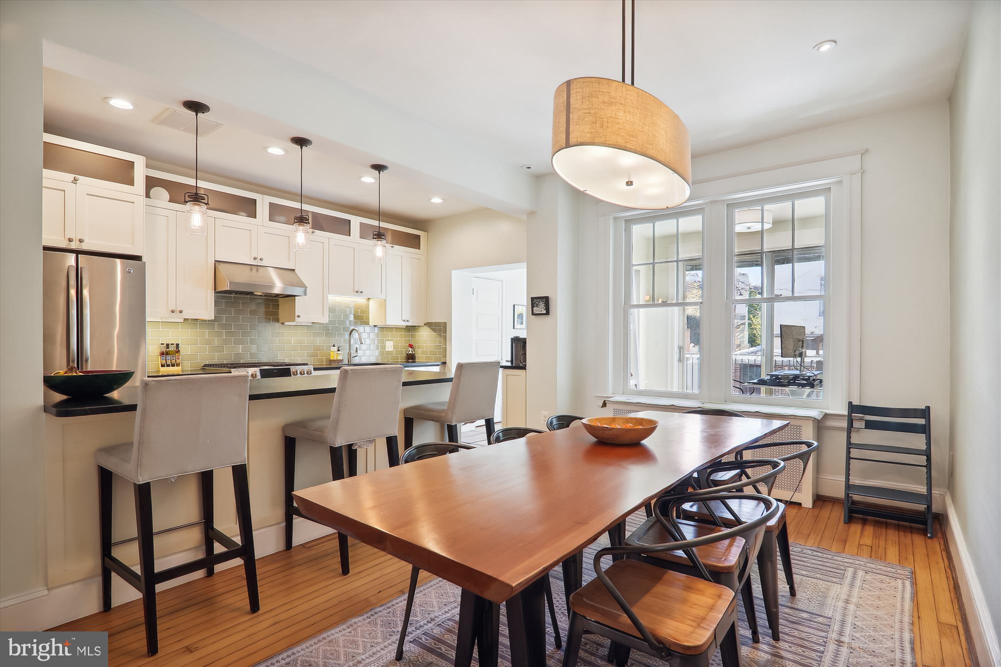 12 8th Street Northeast Washington, DC 20002 - Photo 12 of 56 Ready for a feast!