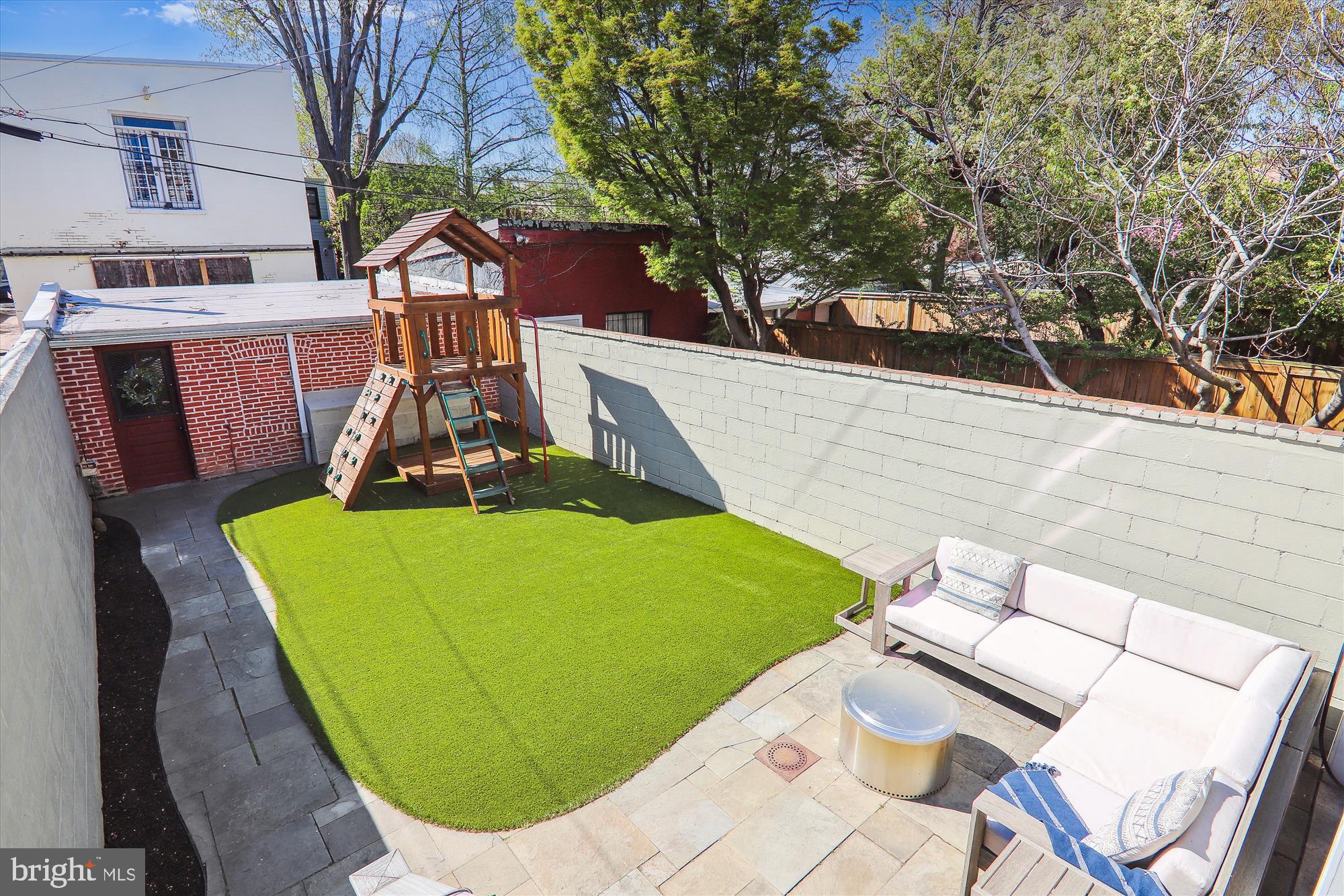 12 8th Street Northeast Washington, DC 20002 - Photo 25 of 56 View