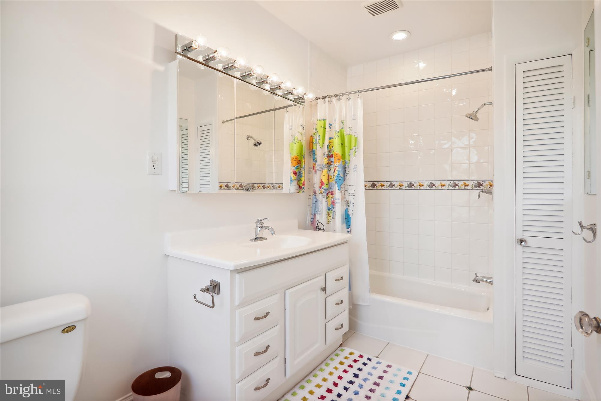 12 8th Street Northeast Washington, DC 20002 - Photo 41 of 56 Bath