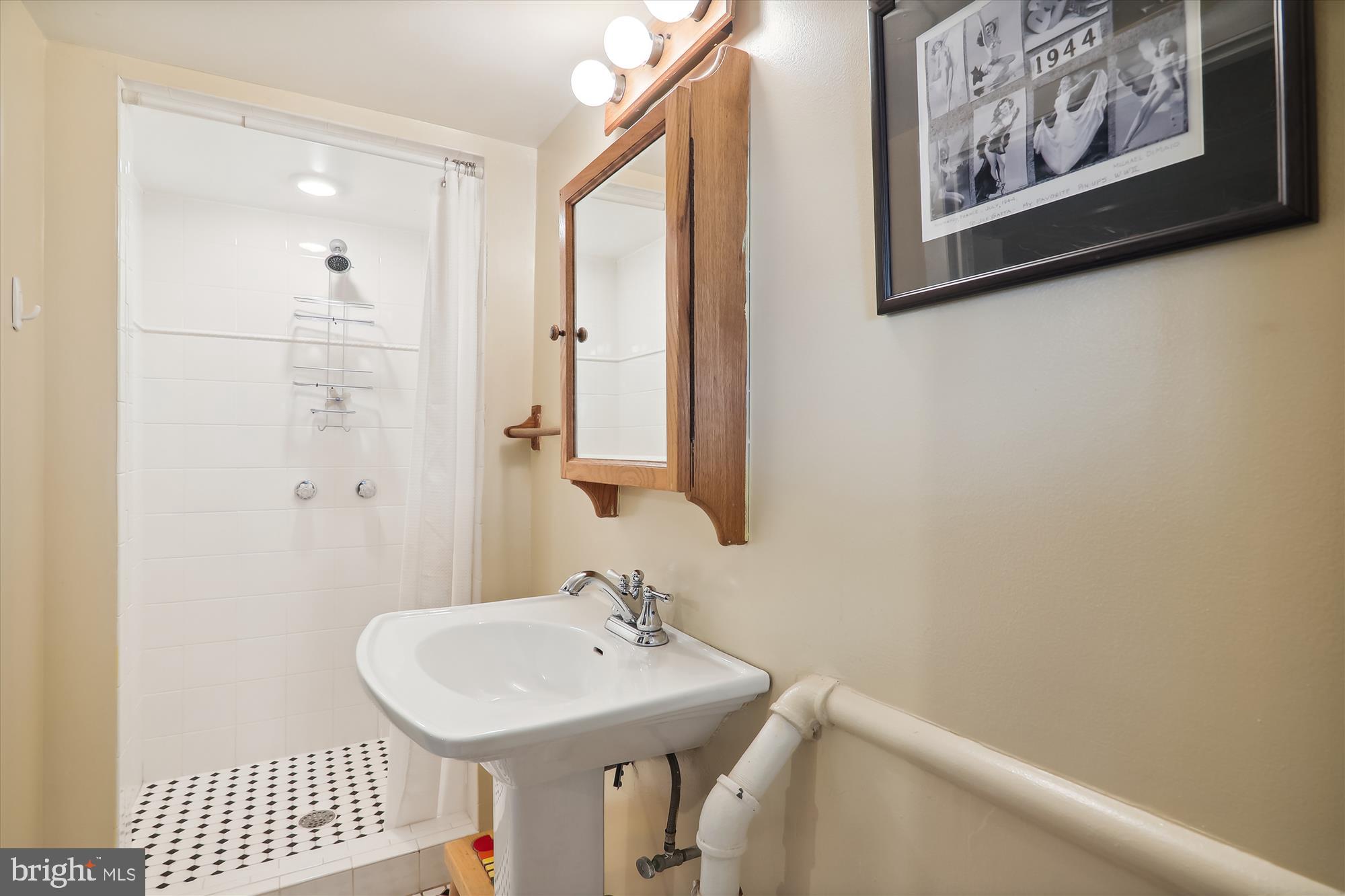 12 8th Street Northeast Washington, DC 20002 - Photo 48 of 56 Bath