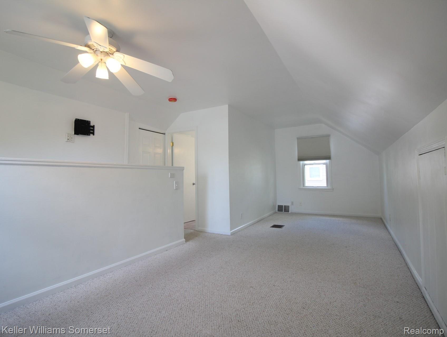 1574 Princeton Road Berkley, MI 48072 - Photo 22 of 28 IMG_2451.JPG