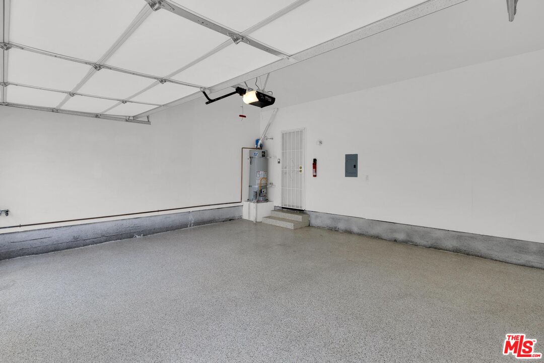 1131 Rosewalk Way Pasadena, CA 91103 - Photo 41 of 42 a view of a room with an empty space