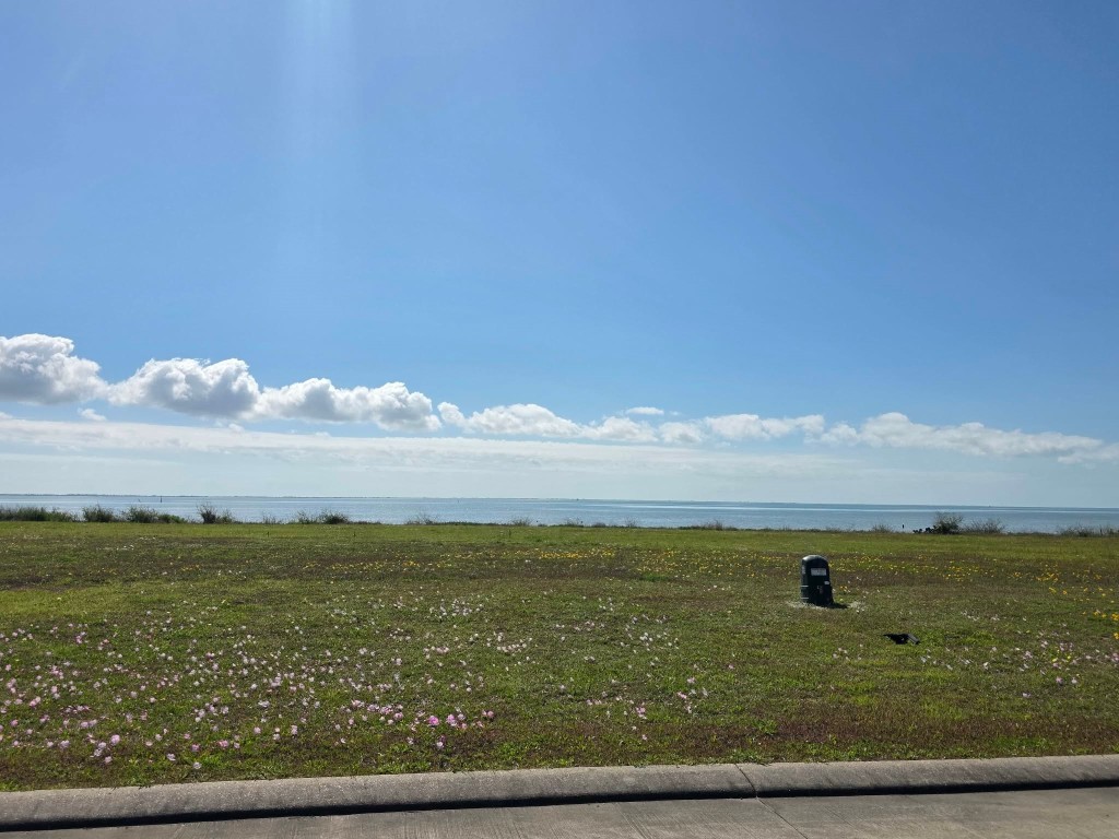 3210 Bay Rdg Drive Palacios, TX 77465 - Photo 15 of 18 a view of city and ocean