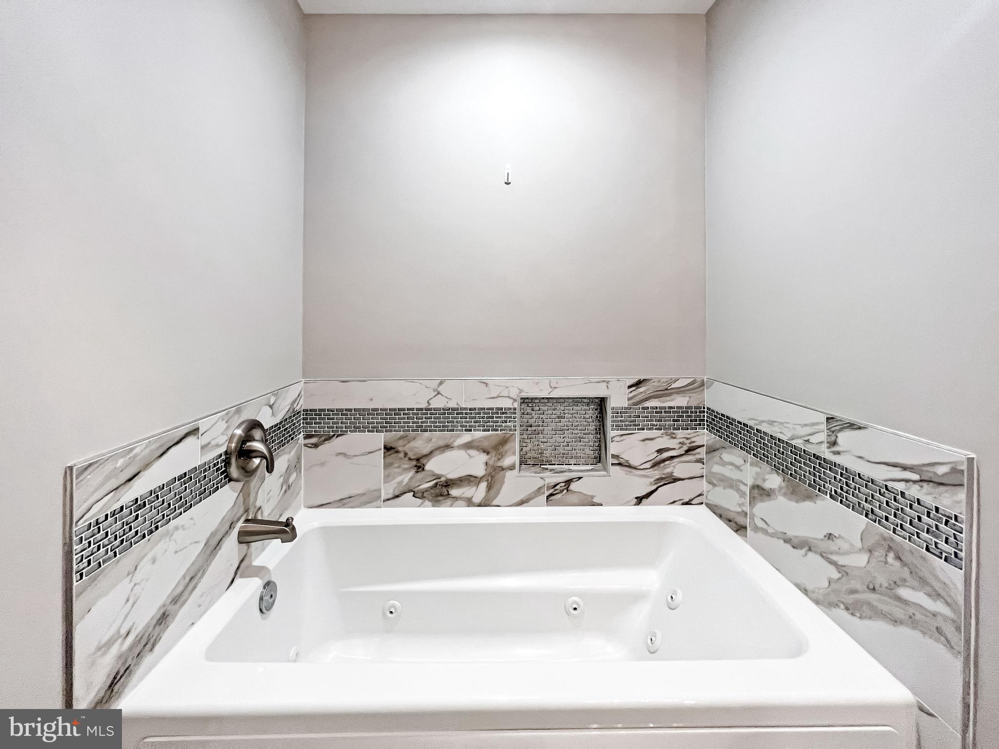 59 R Street Northeast, Unit 1 Washington, DC 20002 - Photo 25 of 35 Bath 2