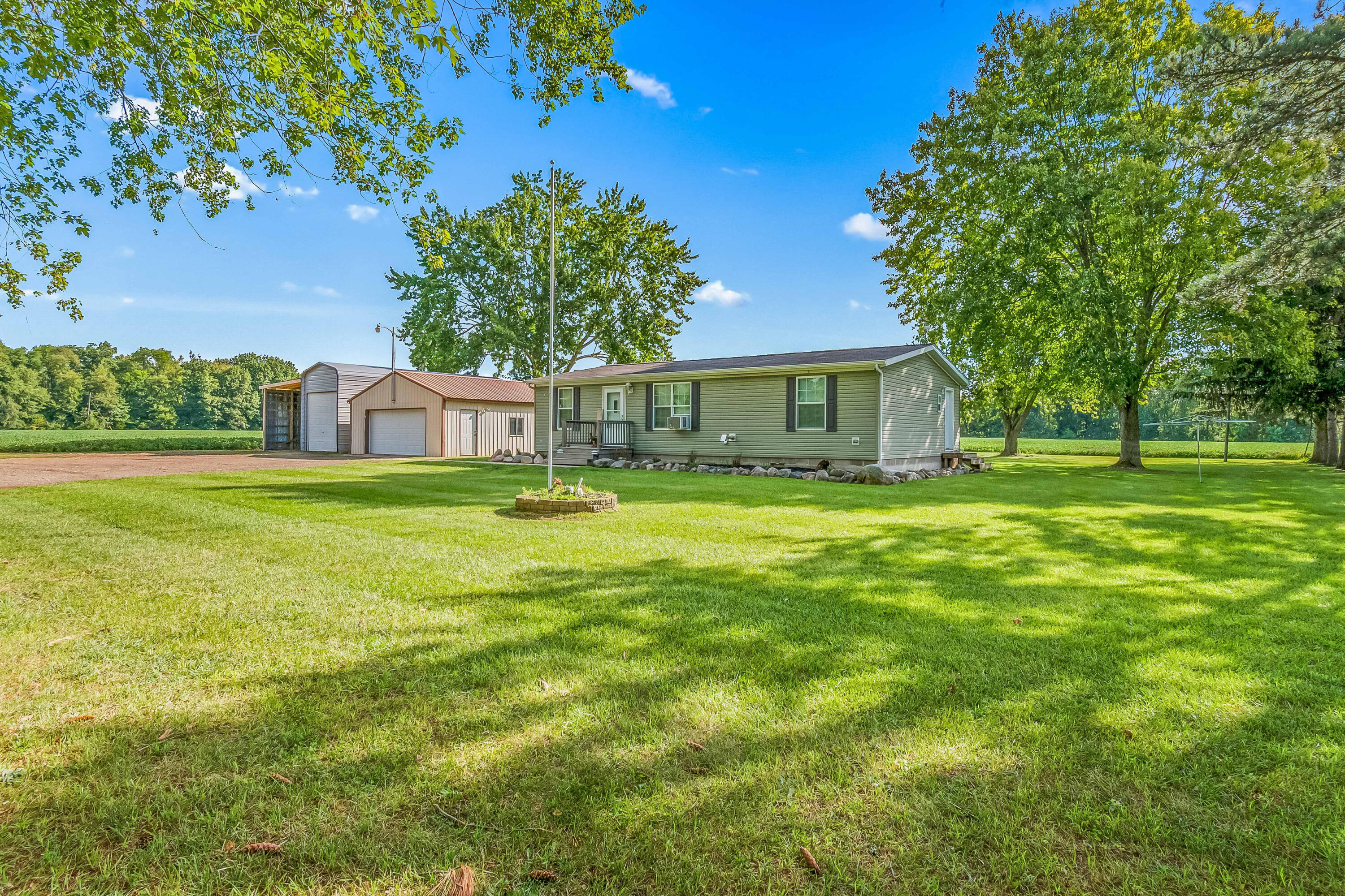 1073 Bell Road Coldwater, MI 49036 - Photo 6 of 22 IMG_6722