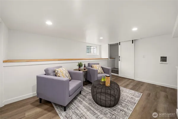 $1,088,000 | 950 North 86th Street, Seattle, WA 98103