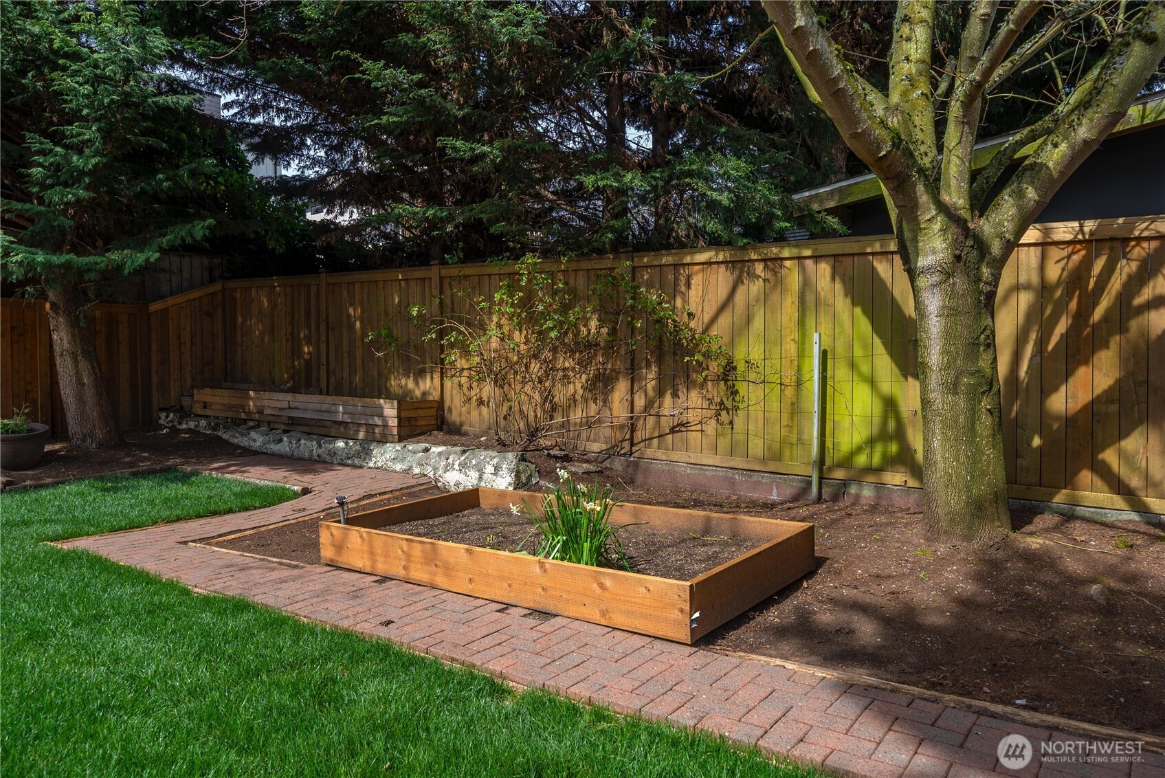 950 North 86th Street Seattle, WA 98103 - Photo 33 of 40