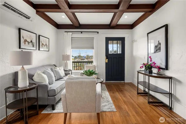 $1,088,000 | 950 North 86th Street, Seattle, WA 98103