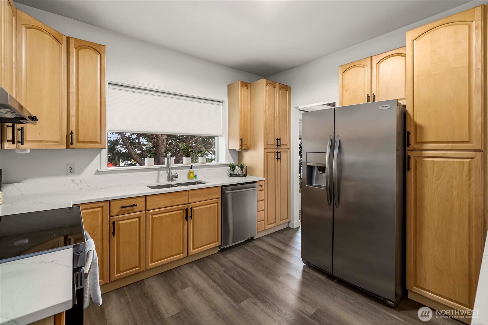 950 North 86th Street Seattle, WA 98103 - Photo 10 of 40