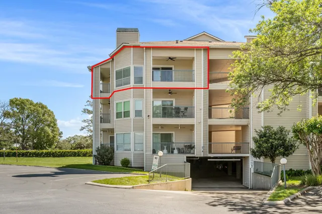 $325,000 | 12800 Melville Drive, Unit B307, Montgomery, TX 77356