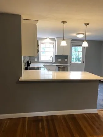 $2,250 | 197 Birch Street, Unit 1, Abington, MA 02351