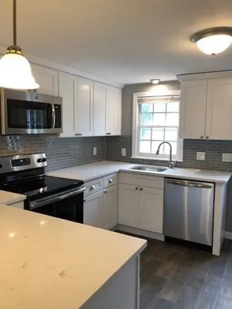 $2,250 | 197 Birch Street, Unit 1, Abington, MA 02351