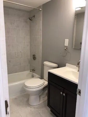 $2,250 | 197 Birch Street, Unit 1, Abington, MA 02351