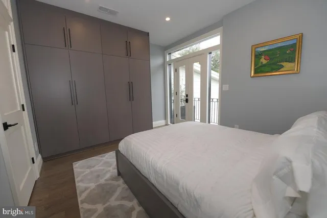 $3,450 | 416 A Street Southeast, Unit 3, Washington, DC 20003